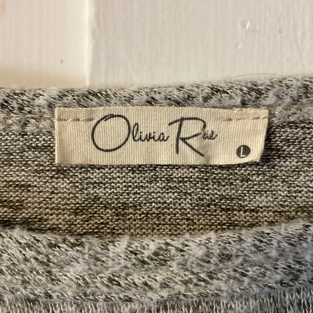 Olivia Rae Long sleeve - Picture 2 of 3